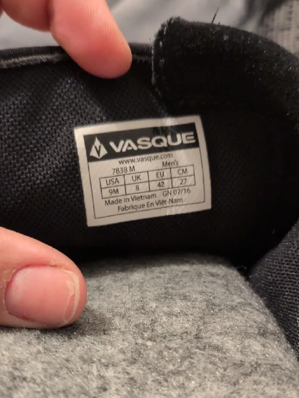 Vasque Black Men's Rain & Snow Boots with Camo Traction Outsole
